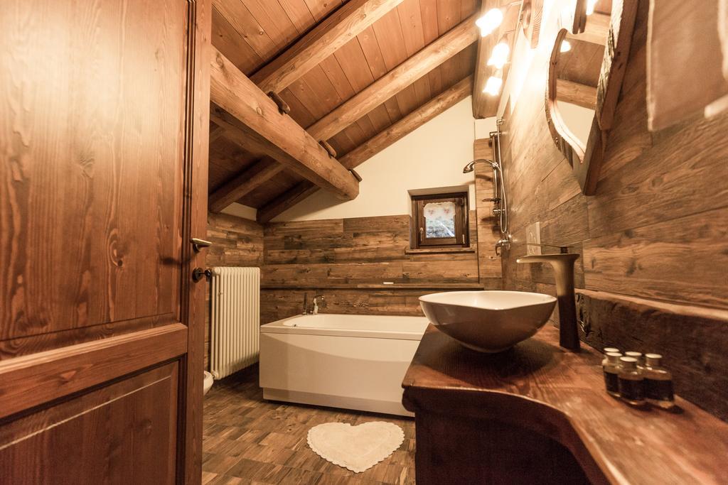 Hotel Le Petit Coeur Fontainemore Zewnętrze zdjęcie