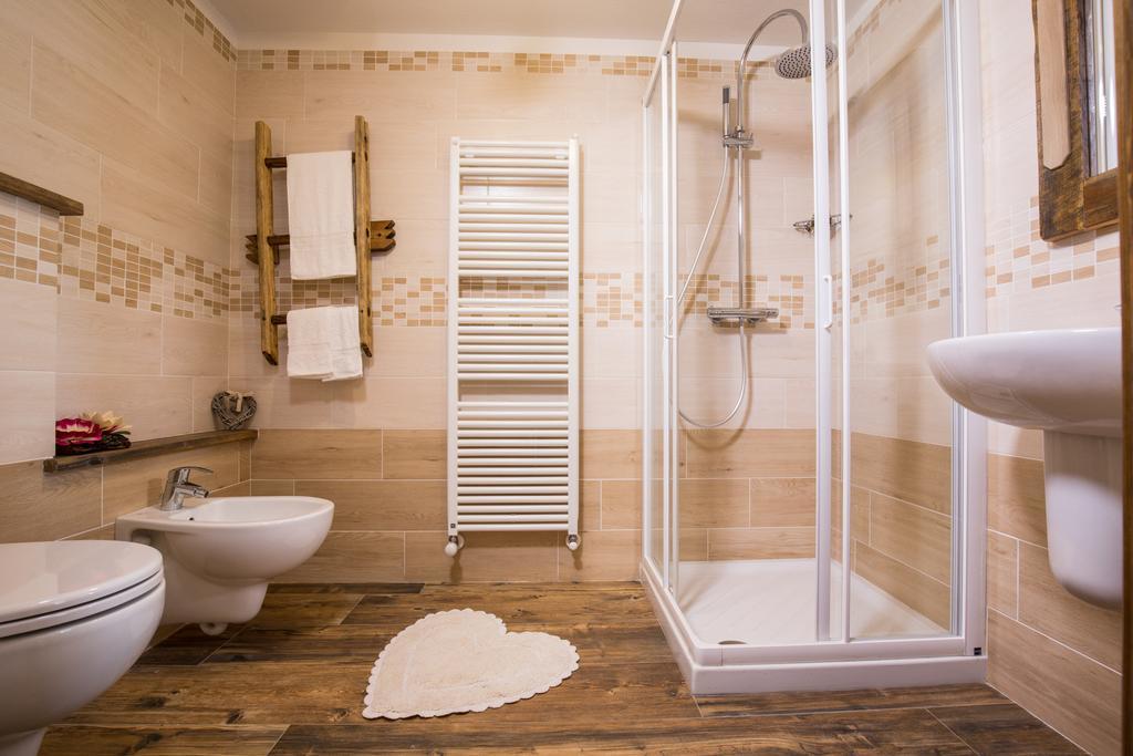 Hotel Le Petit Coeur Fontainemore Zewnętrze zdjęcie