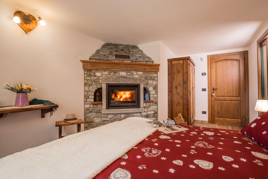 Hotel Le Petit Coeur Fontainemore Zewnętrze zdjęcie