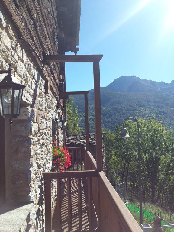 Hotel Le Petit Coeur Fontainemore Zewnętrze zdjęcie