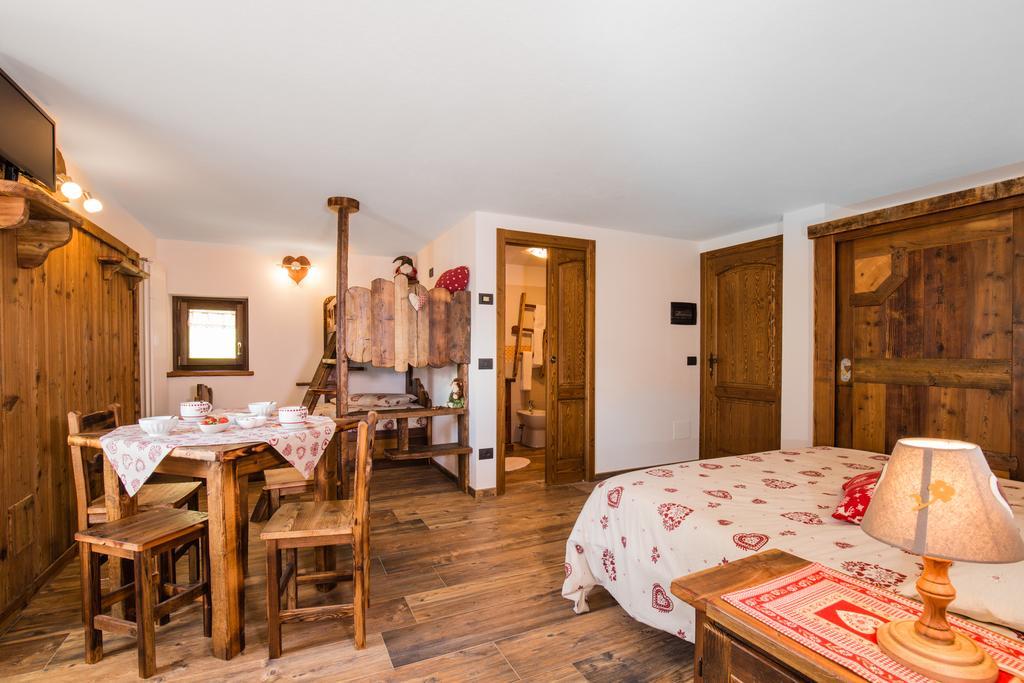 Hotel Le Petit Coeur Fontainemore Zewnętrze zdjęcie
