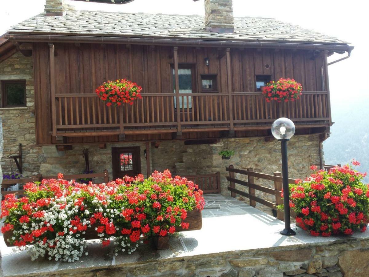 Hotel Le Petit Coeur Fontainemore Zewnętrze zdjęcie