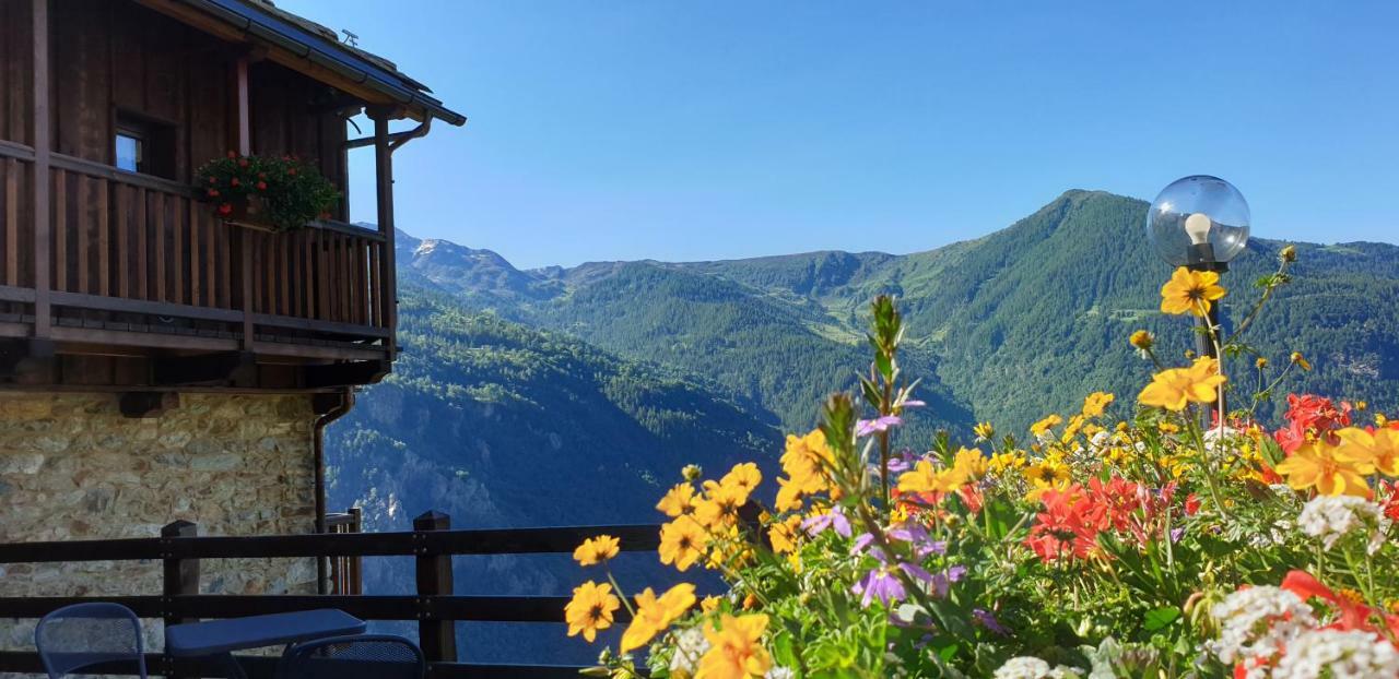 Hotel Le Petit Coeur Fontainemore Zewnętrze zdjęcie