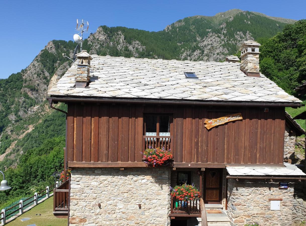 Hotel Le Petit Coeur Fontainemore Zewnętrze zdjęcie